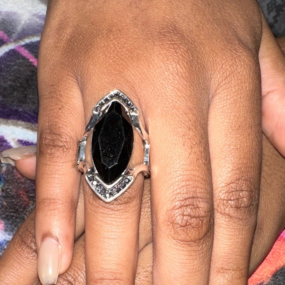 Beautiful Black and Silvertone Ring